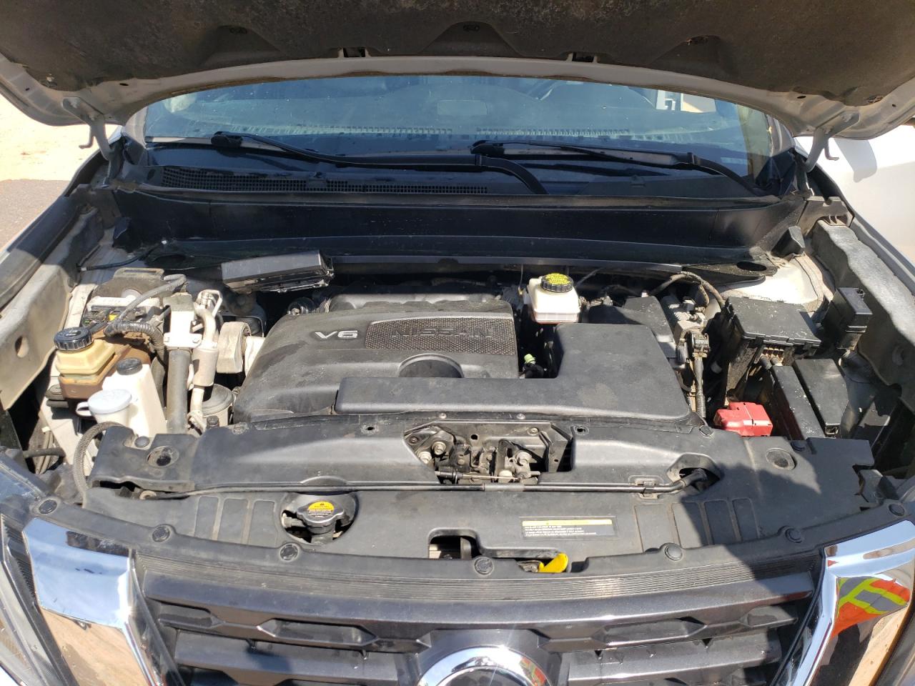 Photo 7 from auction – 2017 NISSAN PATHFINDER with VIN 5N1DR2MM0HC693075