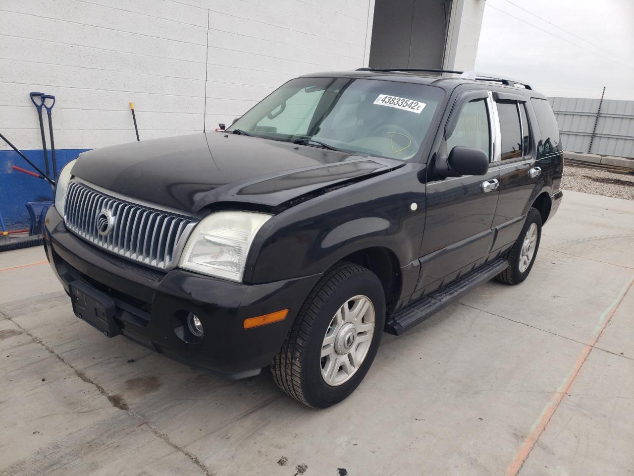 Photo 2 from auction – 2004 MERCURY MOUNTAINEE with VIN 4M2DU66KX4ZJ47939
