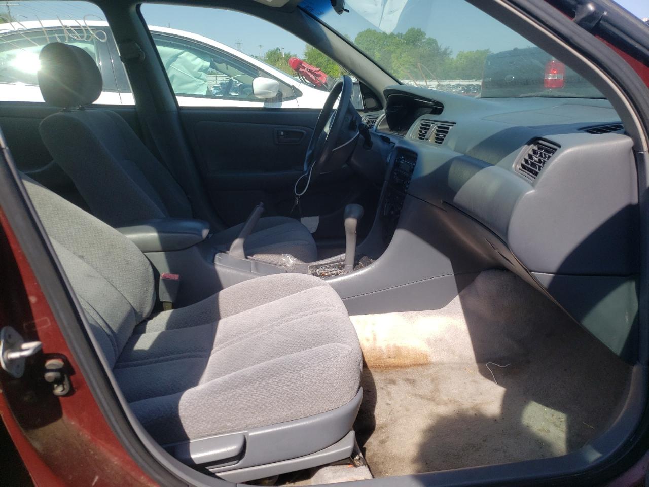 Photo 5 from auction – 2000 TOYOTA CAMRY CE with VIN 4T1BG22K2YU642167