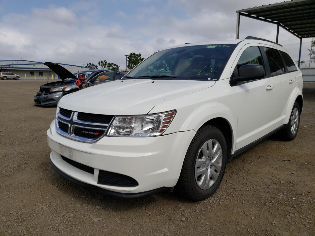 Zdjęcie 2 z aukcji – 2019 DODGE JOURNEY SE z VIN 3C4PDCAB1KT751604