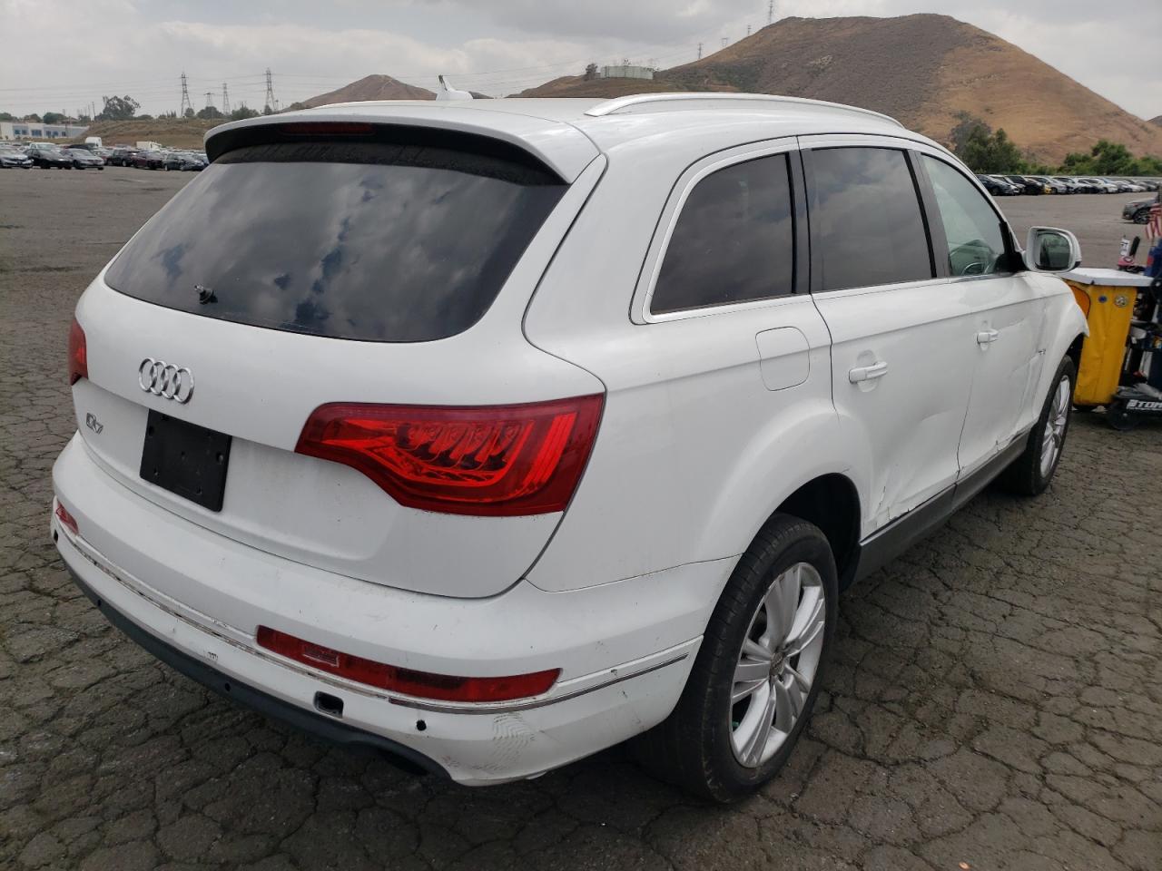 Photo 4 from auction – 2011 AUDI Q7 PREMIUM with VIN WA1CGAFE2BD004798