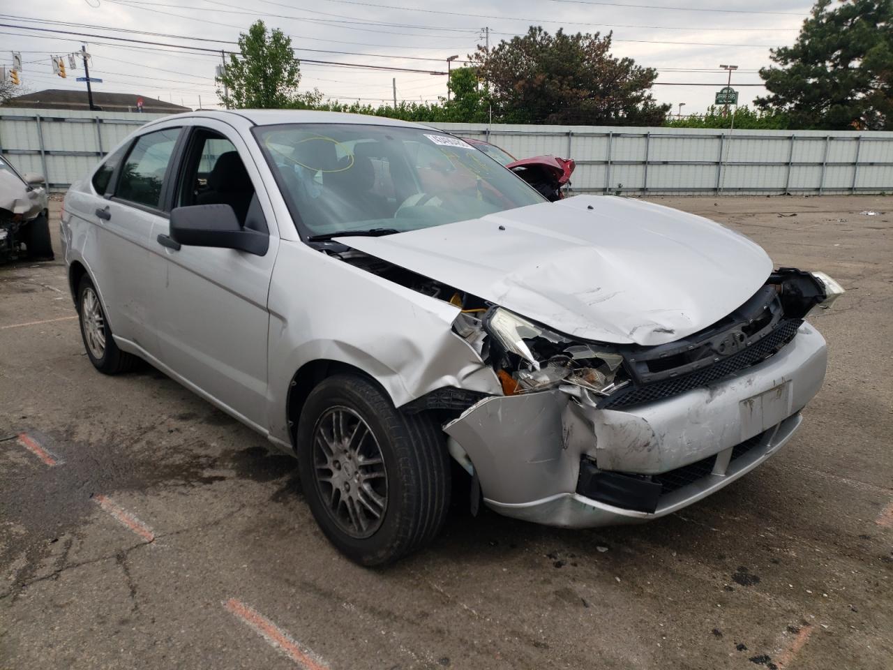 FORD FOCUS SE 2010 with VIN 1FAHP3FN9AW295493 - Photo from auction