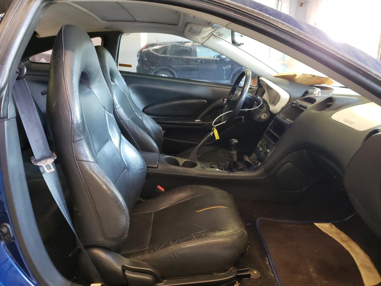 Photo 5 from auction – 2003 TOYOTA CELICA GT with VIN JTDDR32T530155633