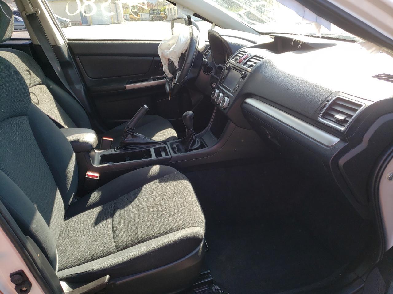 Photo 5 from auction – 2017 SUBARU CROSSTREK with VIN JF2GPAAC5HG242540