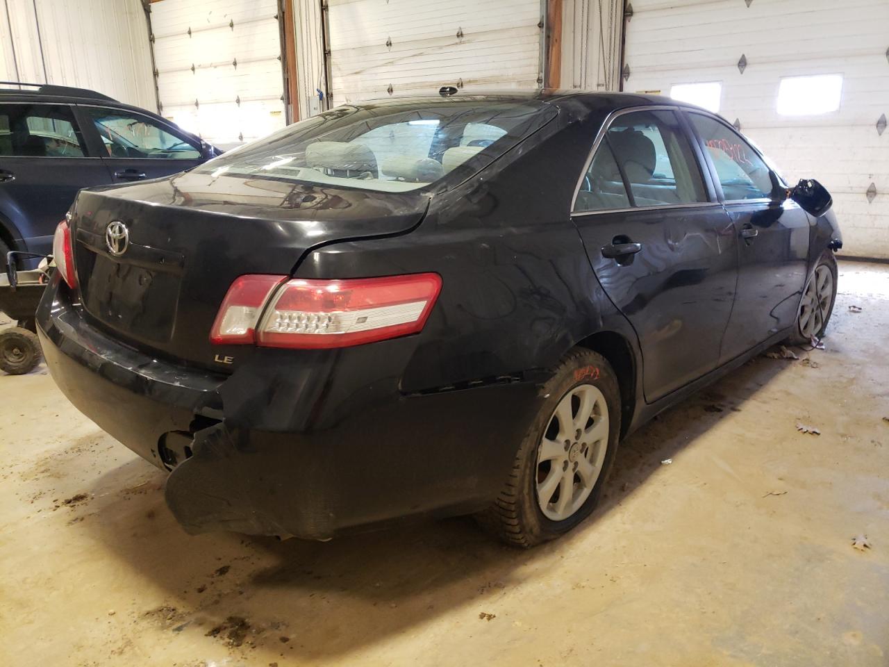 Photo 4 from auction – 2011 TOYOTA CAMRY BASE with VIN 4T4BF3EK2BR217775