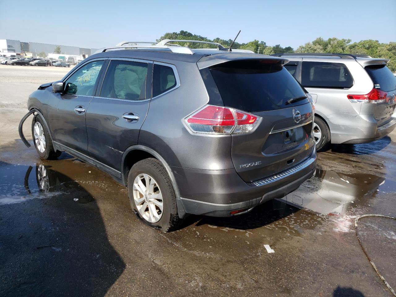 Photo 3 from auction – 2016 NISSAN ROGUE S with VIN KNMAT2MT8GP731014