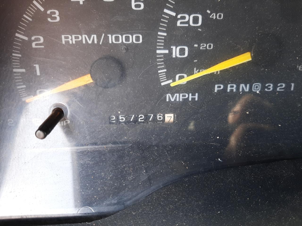 Photo 8 from auction – 1997 CHEVROLET GMT-400 C1 with VIN 2GCEC19R2V1235015