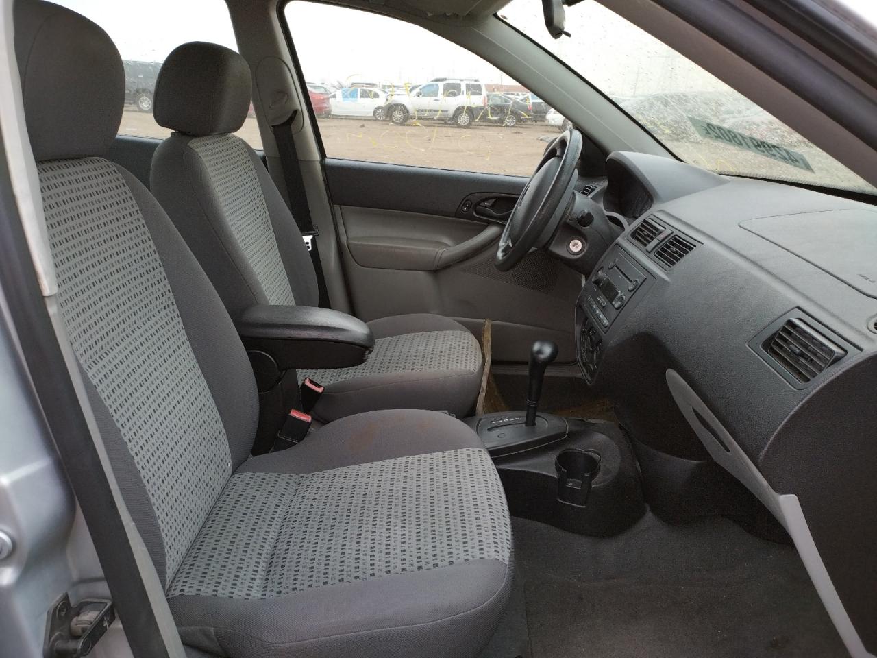 Photo 5 from auction – 2007 FORD FOCUS ZX4 with VIN 1FAFP34N17W219804