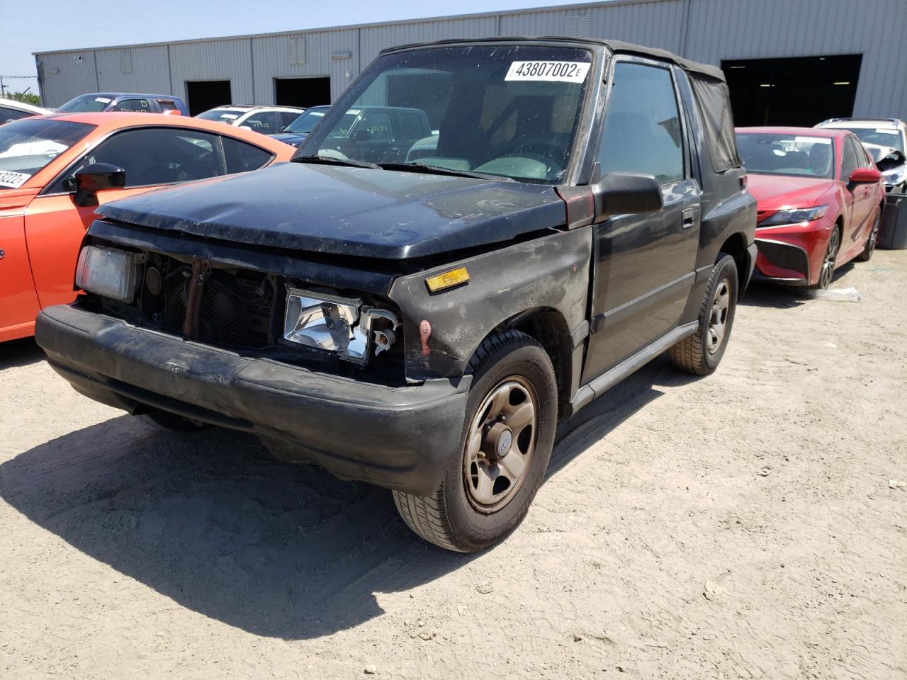 Photo 2 from auction – 1996 GEO TRACKER with VIN 2CNBE1868T6927828