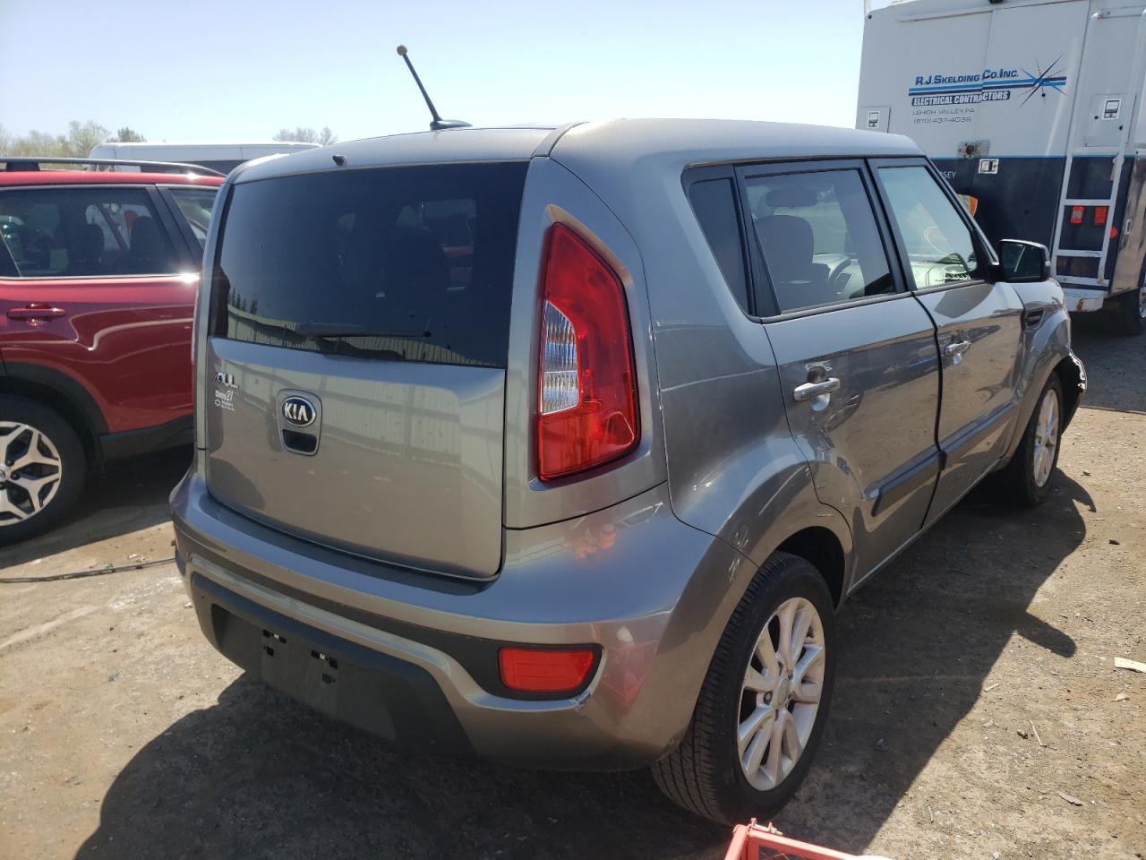 Photo 4 from auction – 2013 KIA SOUL + with VIN KNDJT2A60D7608155