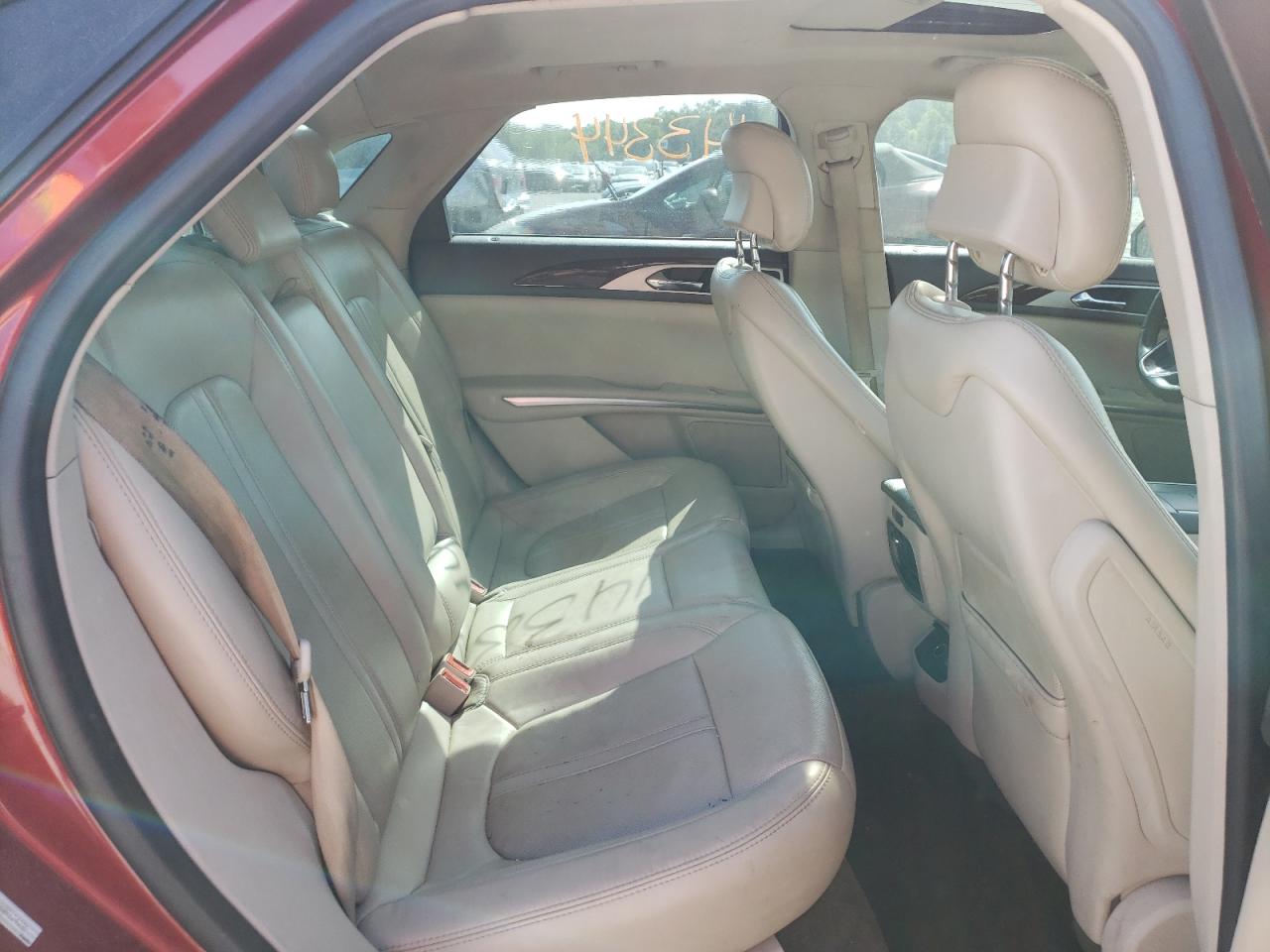 Photo 6 from auction – 2016 LINCOLN MKZ HYBRID with VIN 3LN6L2LU1GR624231