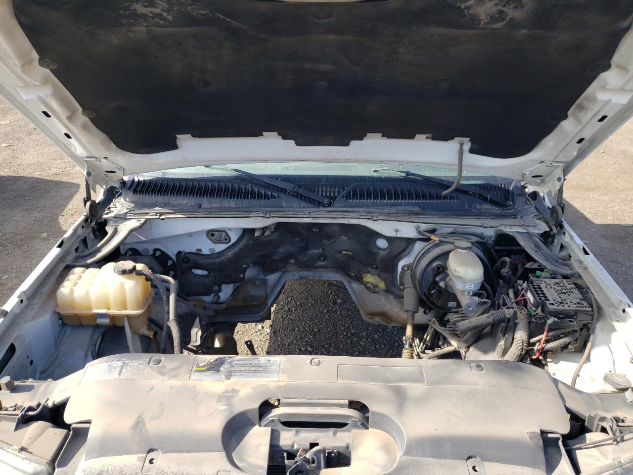 Photo 7 from auction – 2005 CHEVROLET SILVERADO with VIN 2GCEC19V051240498