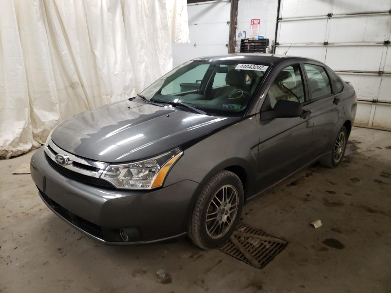 Photo 2 from auction – 2011 FORD FOCUS SE with VIN 1FAHP3FN9BW168910