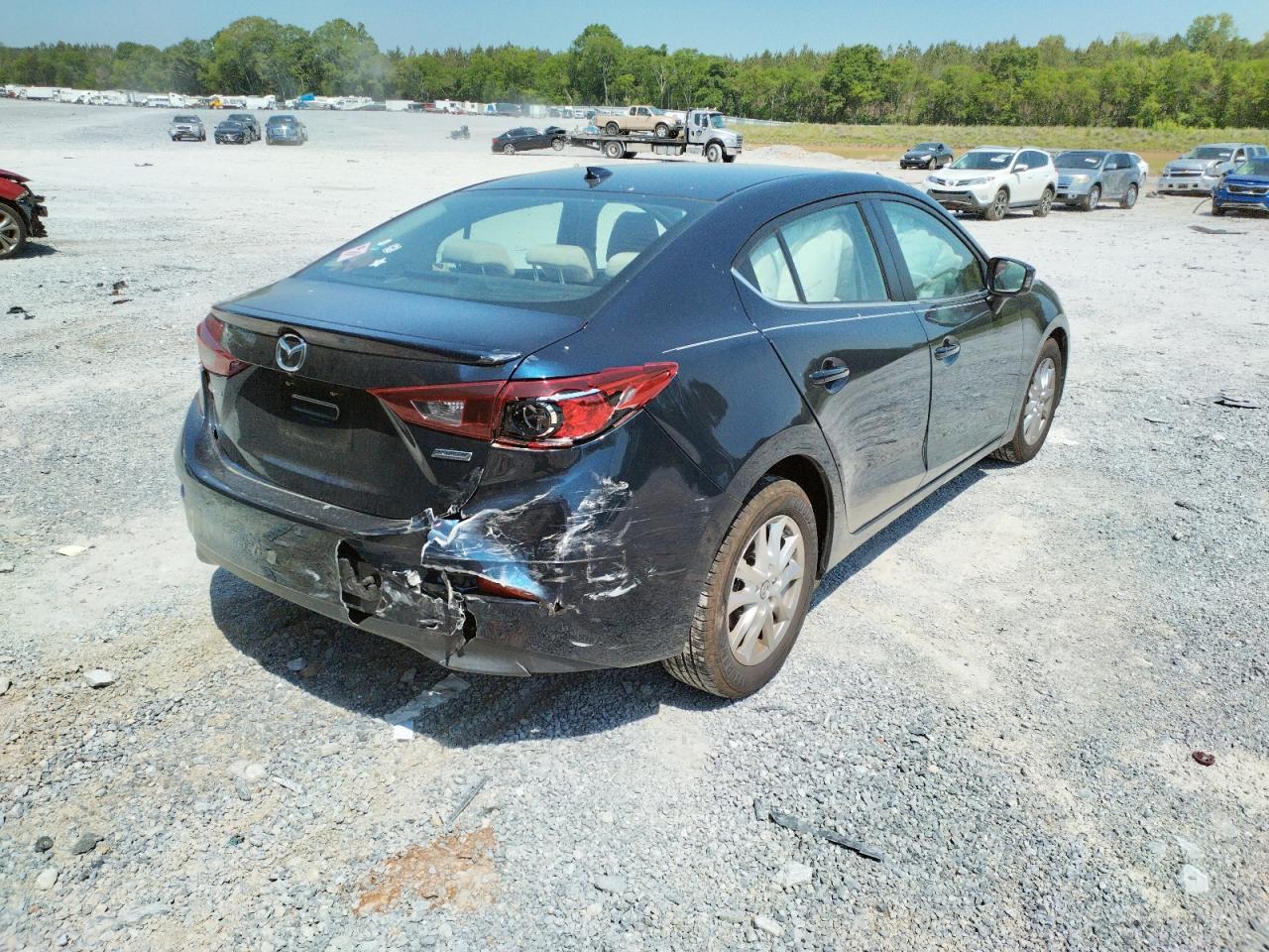 Photo 4 from auction – 2015 MAZDA 3 TOURING with VIN 3MZBM1V77FM135018