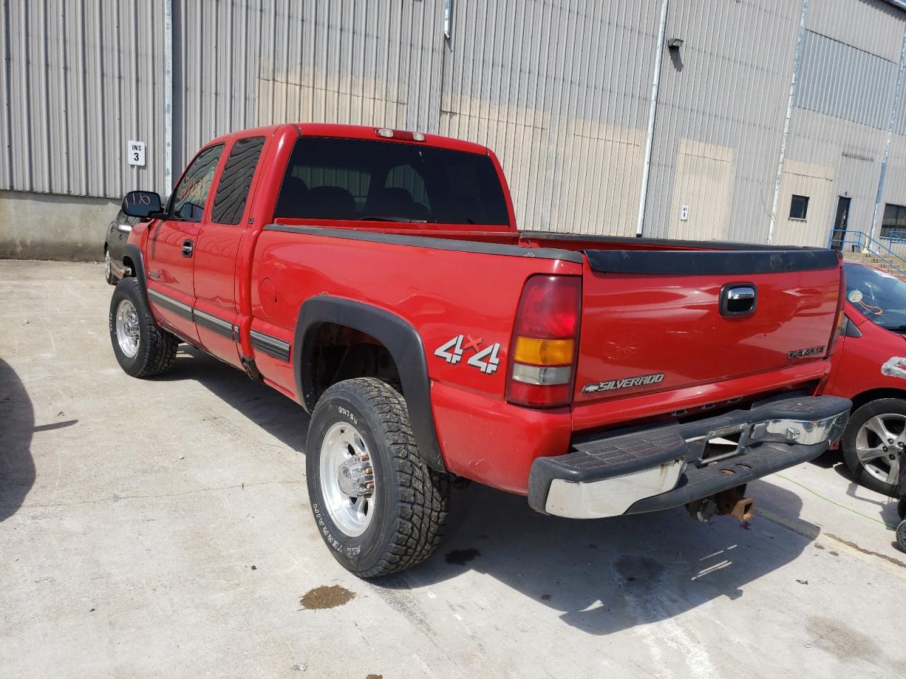 Photo 3 from auction – 2001 CHEVROLET SILVERADO with VIN 1GCHK29U71E228323