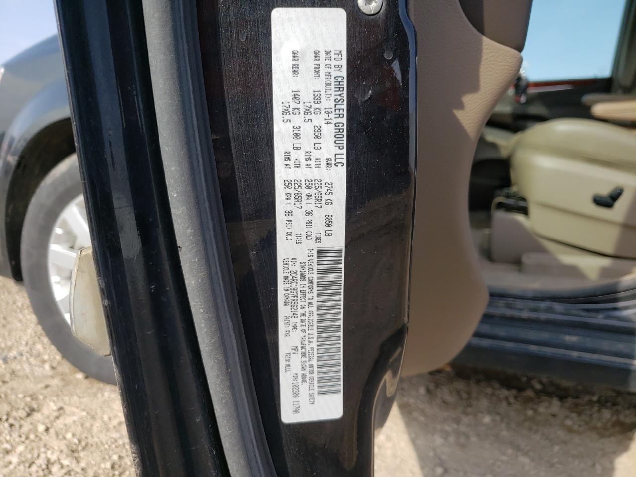 Photo 10 from auction – 2015 CHRYSLER TOWN & COU with VIN 2C4RC1BG7FR562149