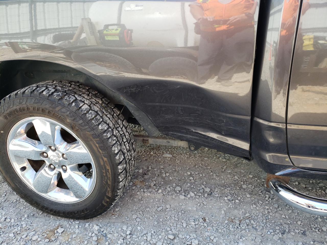 Photo 9 from auction – 2014 RAM 1500 SLT with VIN 1C6RR6GT0ES480544