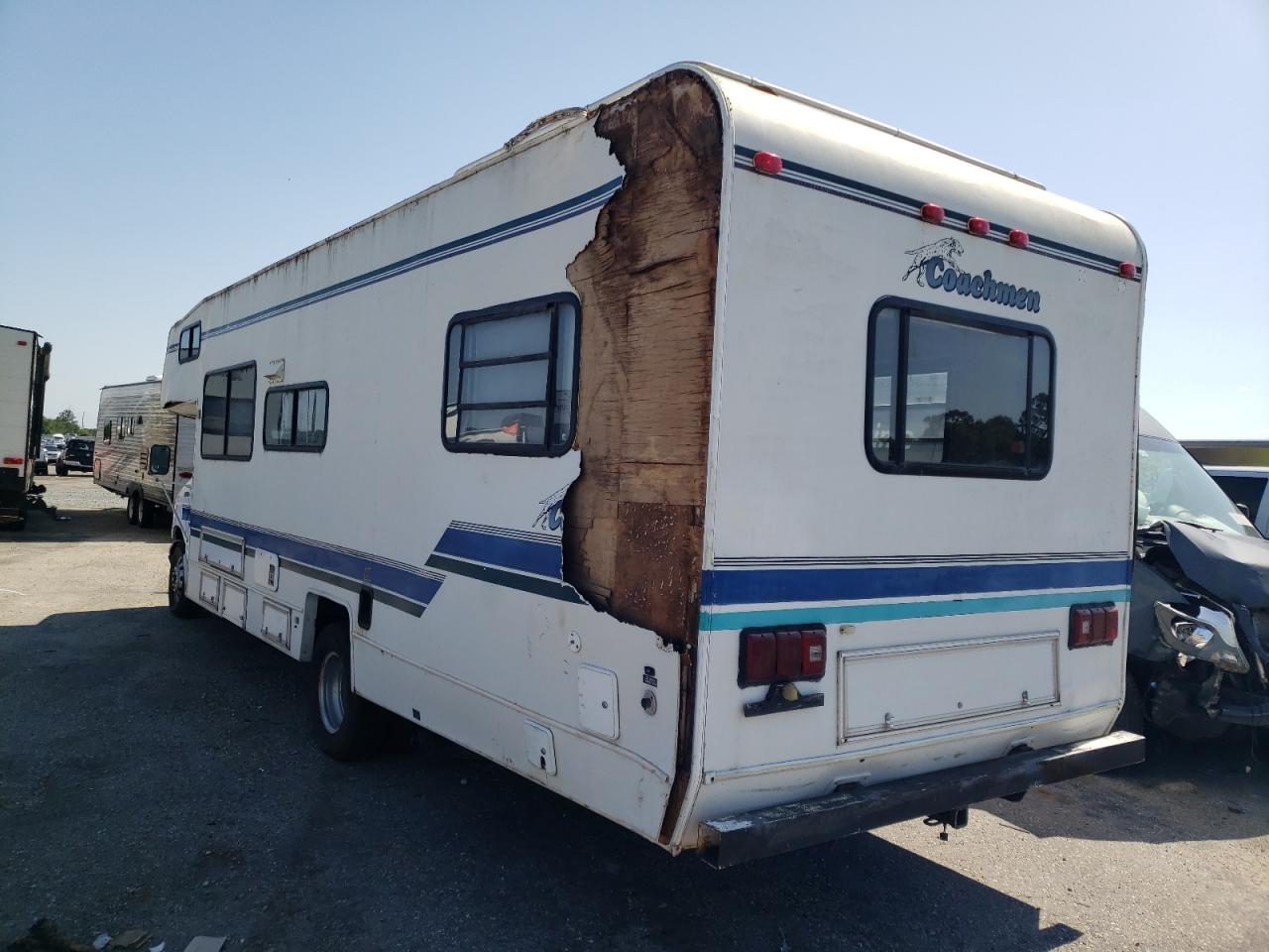 Photo 3 from auction – 1997 FORD ECONOLINE with VIN 1FDKE30G0THA38015