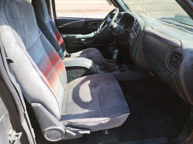 Photo 5 from auction – 2002 CHEVROLET BLAZER with VIN 1GNCS18W12K146959