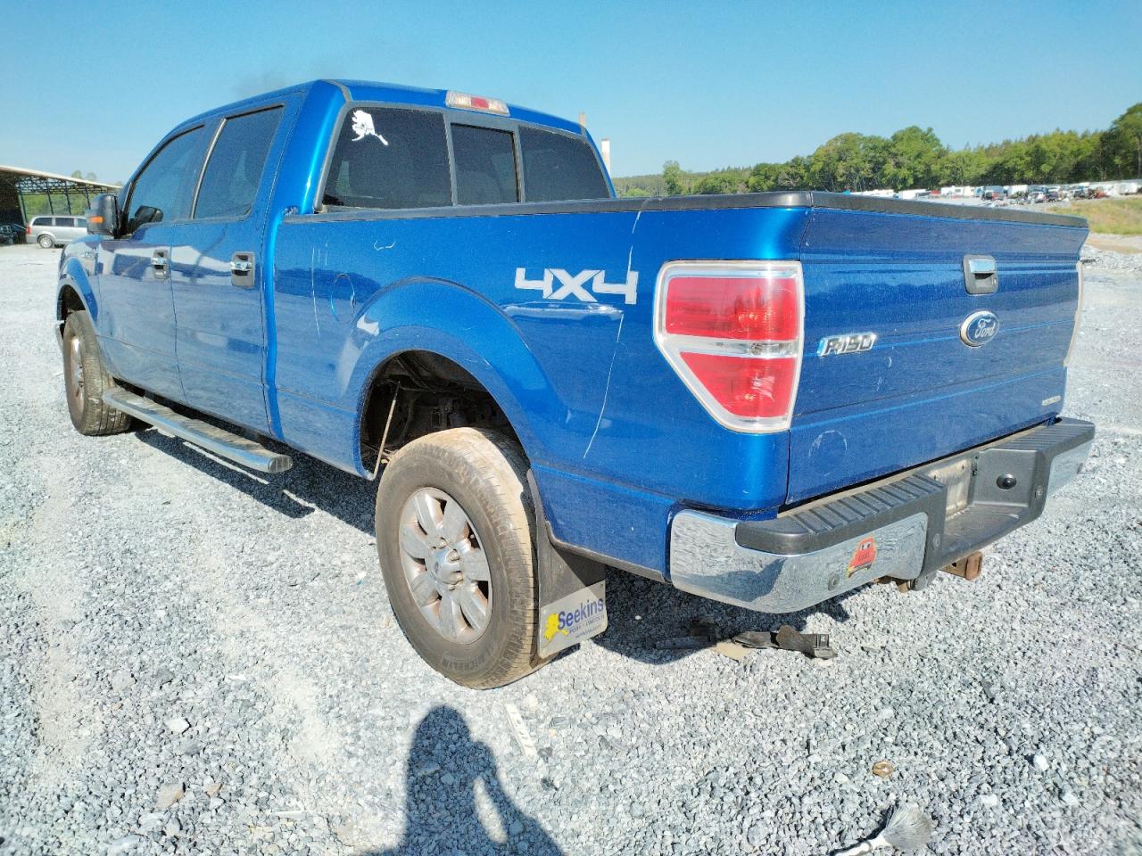 Photo 3 from auction – 2011 FORD F150 SUPER with VIN 1FTFW1EFXBFC20984