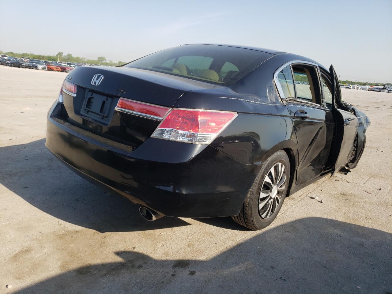 Photo 4 from auction – 2012 HONDA ACCORD LX with VIN 1HGCP2F32CA082058