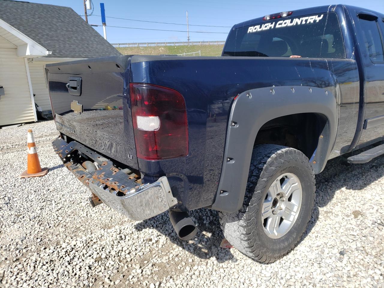 Photo 9 from auction – 2011 CHEVROLET SILVERADO with VIN 1GCRKSE30BZ288018