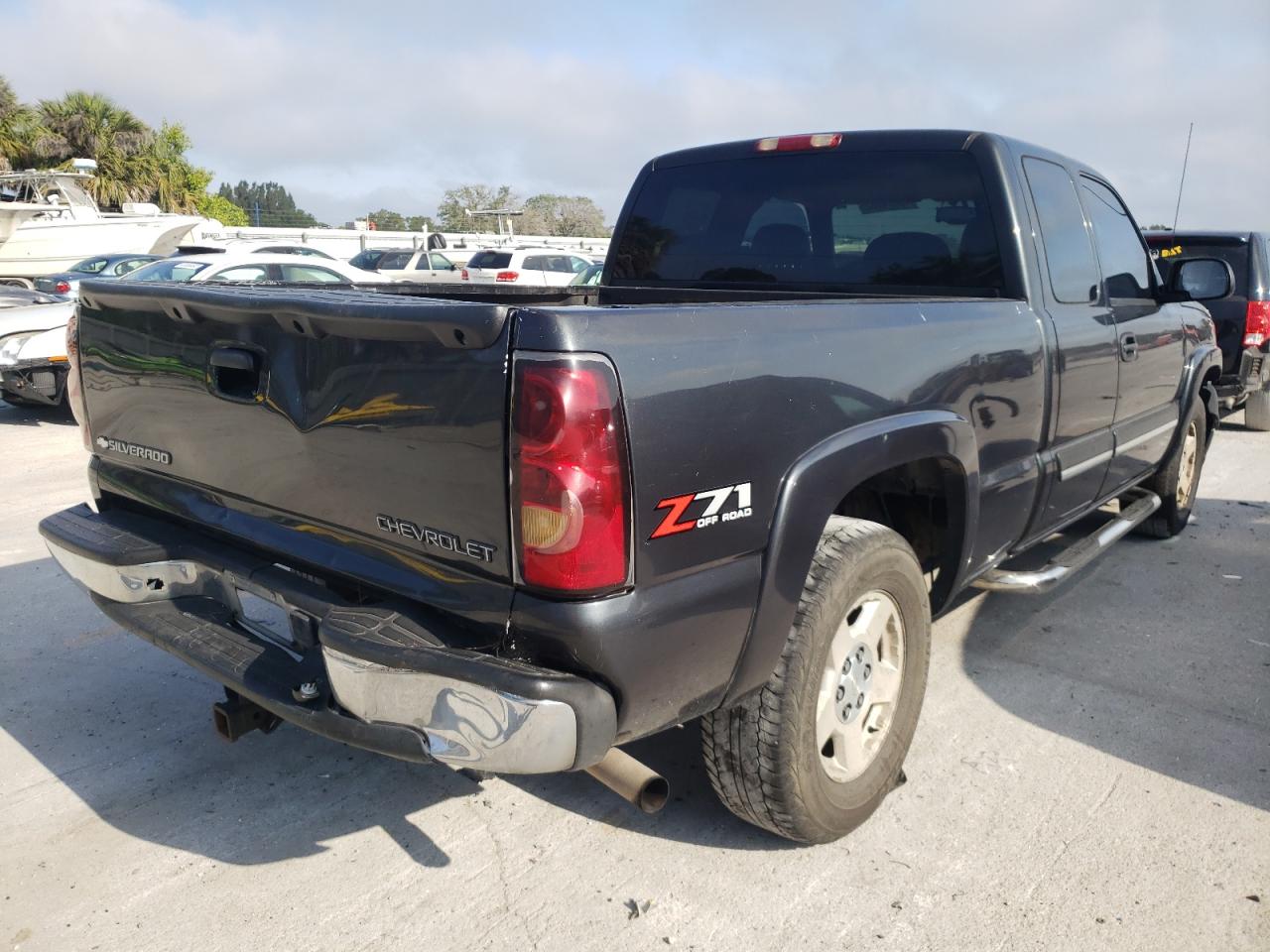 Photo 4 from auction – 2004 CHEVROLET SILVERADO with VIN 1GCEK19T34E130222