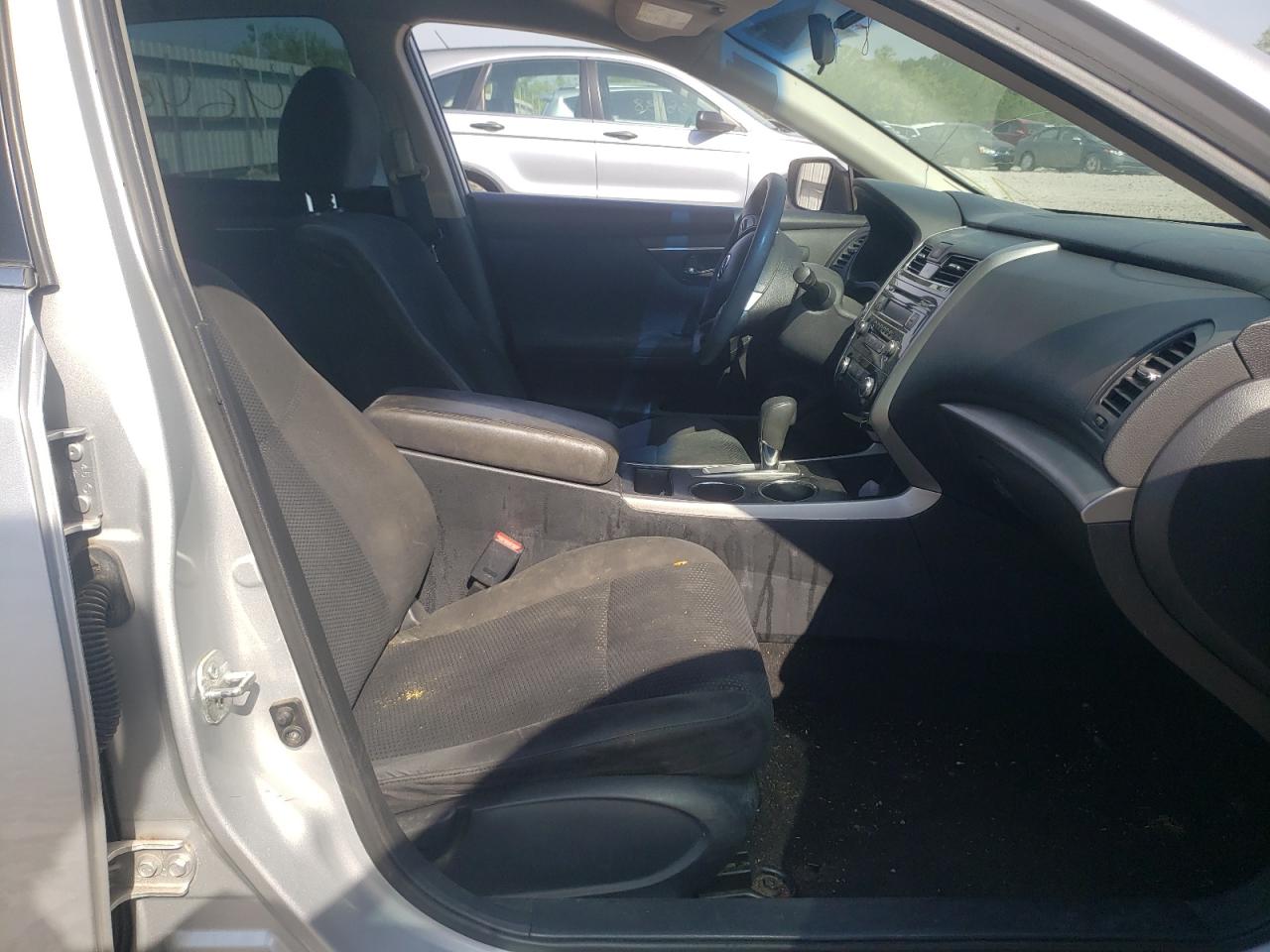 Photo 5 from auction – 2015 NISSAN ALTIMA 2.5 with VIN 1N4AL3AP6FC155500