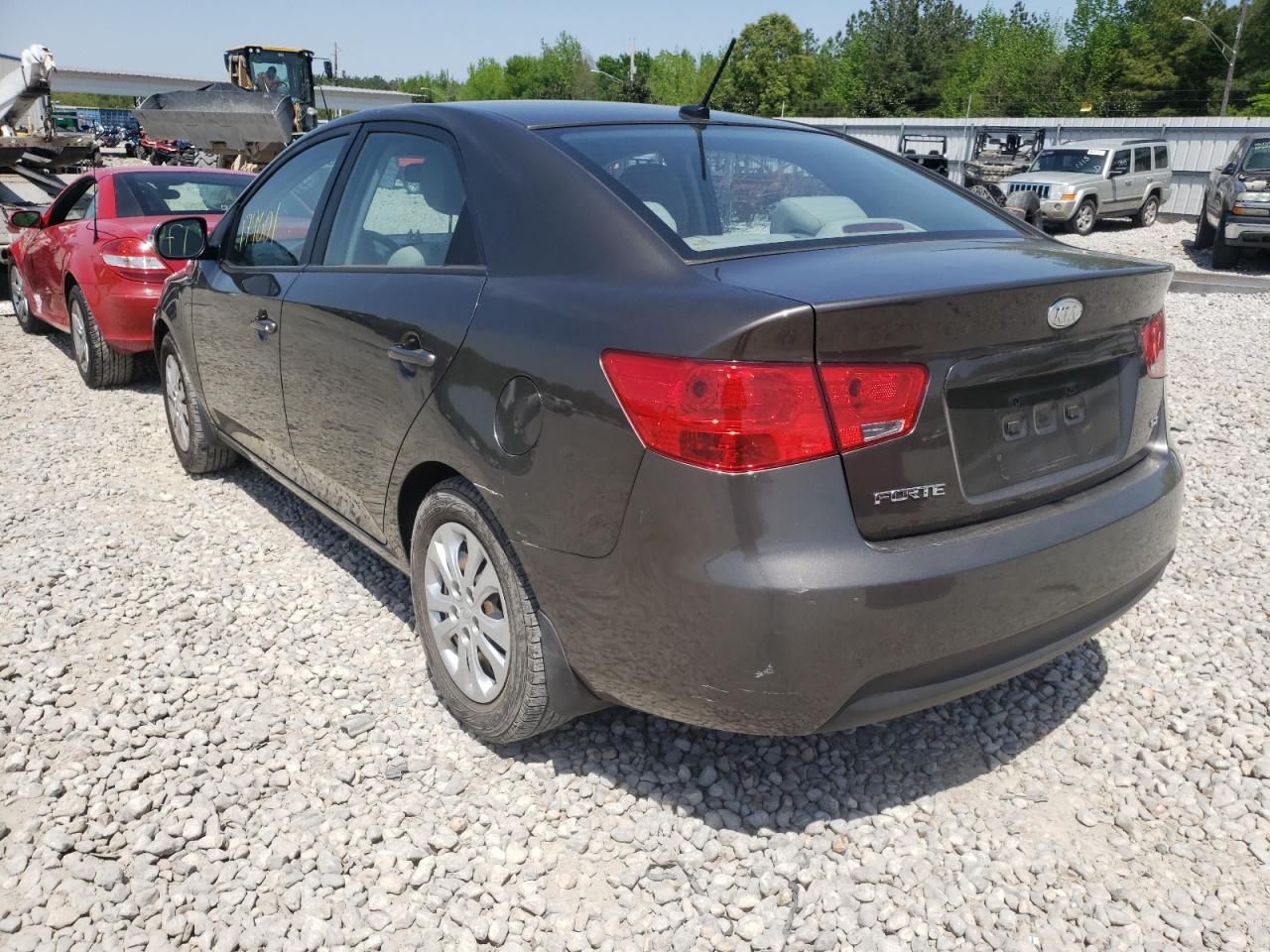 Photo 3 from auction – 2010 KIA FORTE EX with VIN KNAFU4A25A5844607