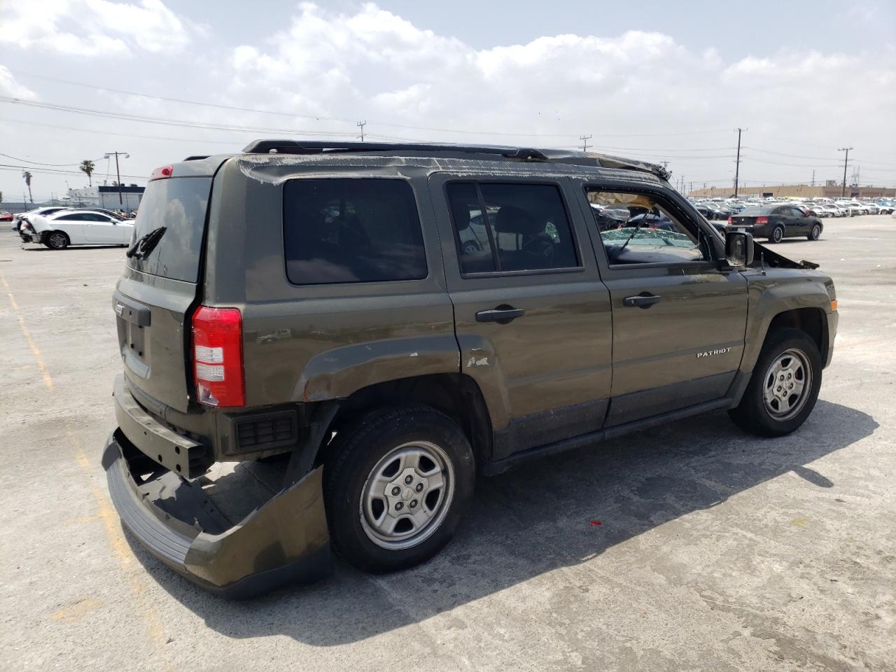 Photo 4 from auction – 2016 JEEP PATRIOT SP with VIN 1C4NJPBA2GD602256