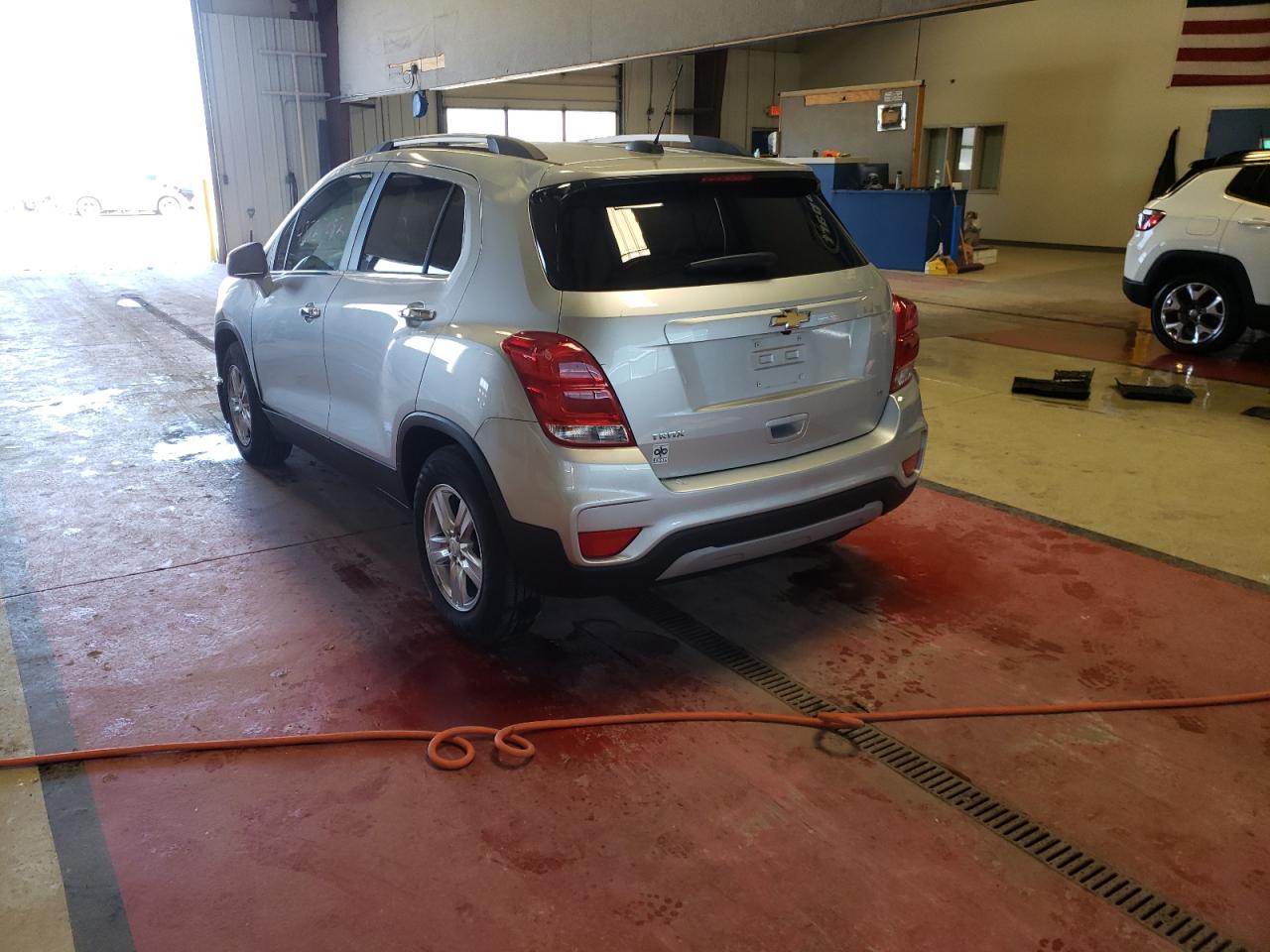 Photo 3 from auction – 2019 CHEVROLET TRAX 1LT with VIN KL7CJLSB4KB857971