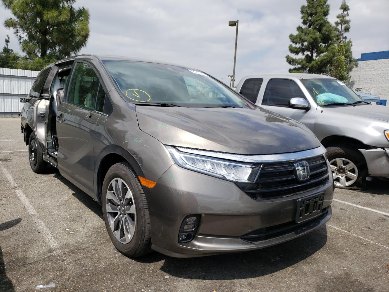 Photo 1 from auction – 2022 HONDA ODYSSEY EX with VIN 5FNRL6H72NB013375