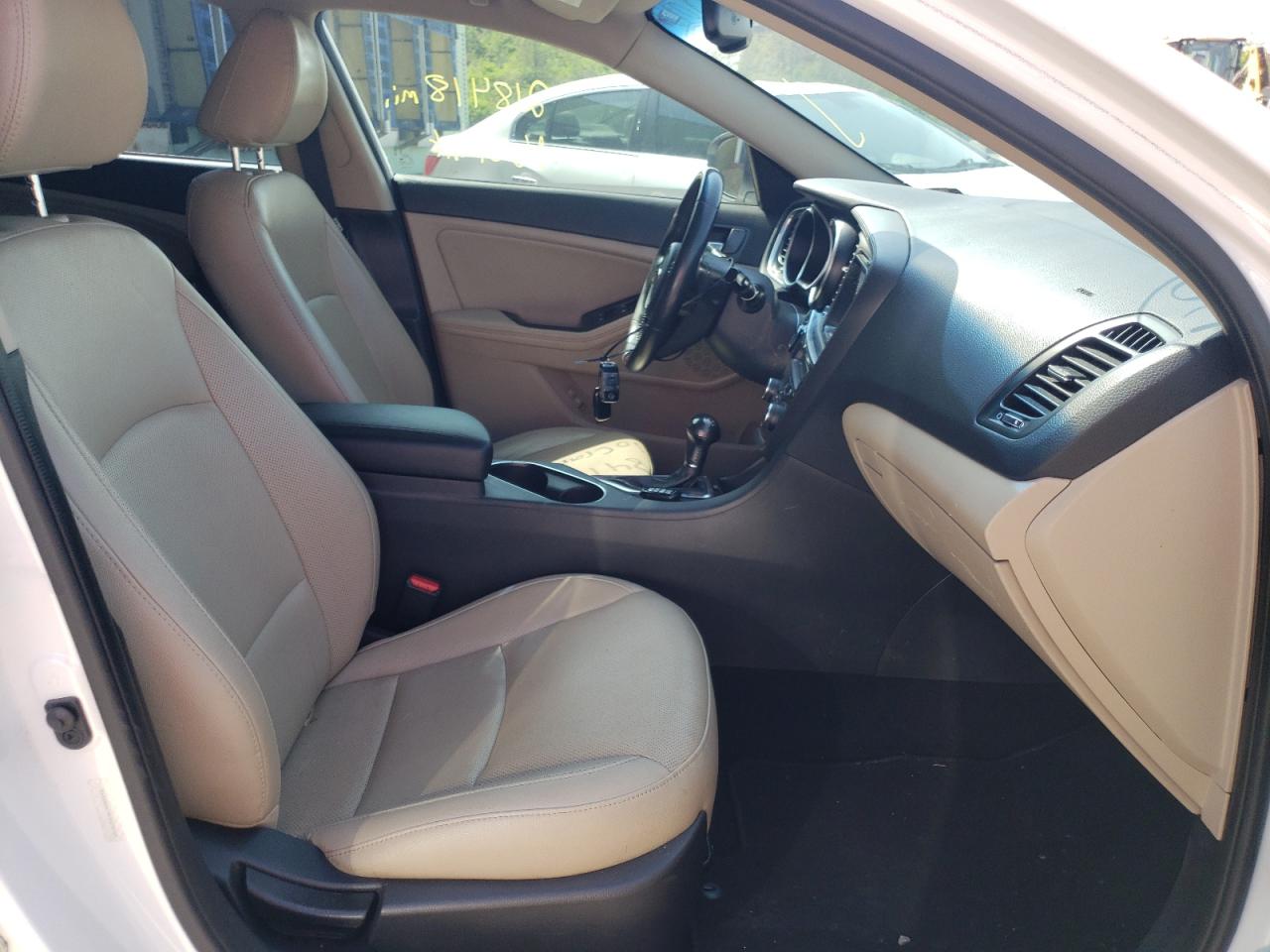 Photo 5 from auction – 2015 KIA OPTIMA EX with VIN 5XXGN4A74FG373729