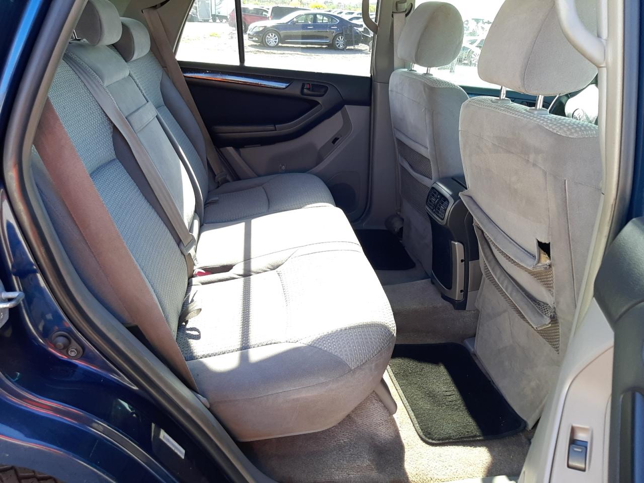 Photo 6 from auction – 2005 TOYOTA 4RUNNER SR with VIN JTEBU14RX58032924