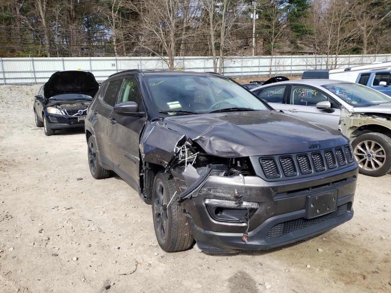 JEEP COMPASS LA 2019 with VIN 3C4NJCBBXKT613915 - Photo from auction