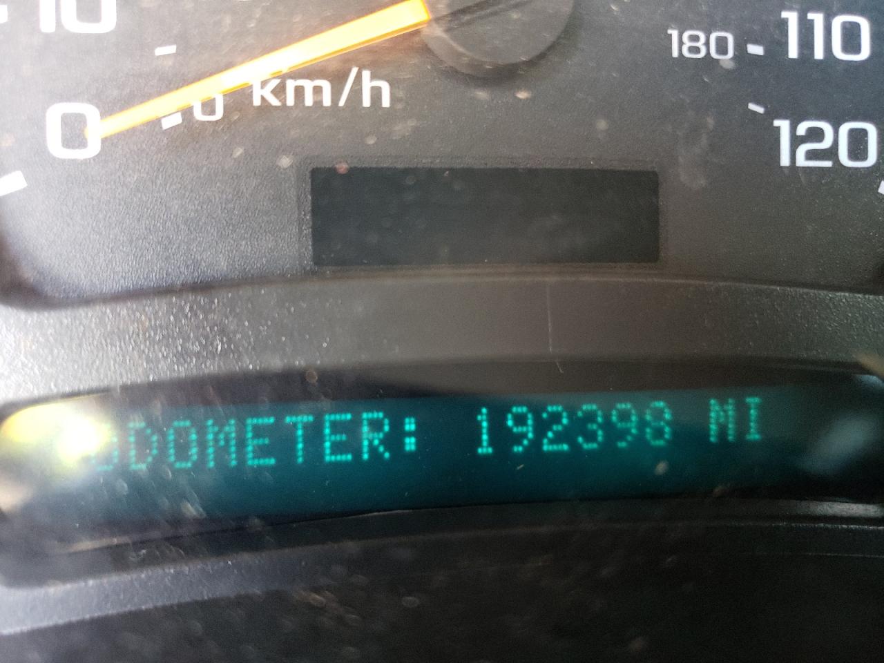 Photo 8 from auction – 2004 CHEVROLET SILVERADO with VIN 2GCEC19TX41296106