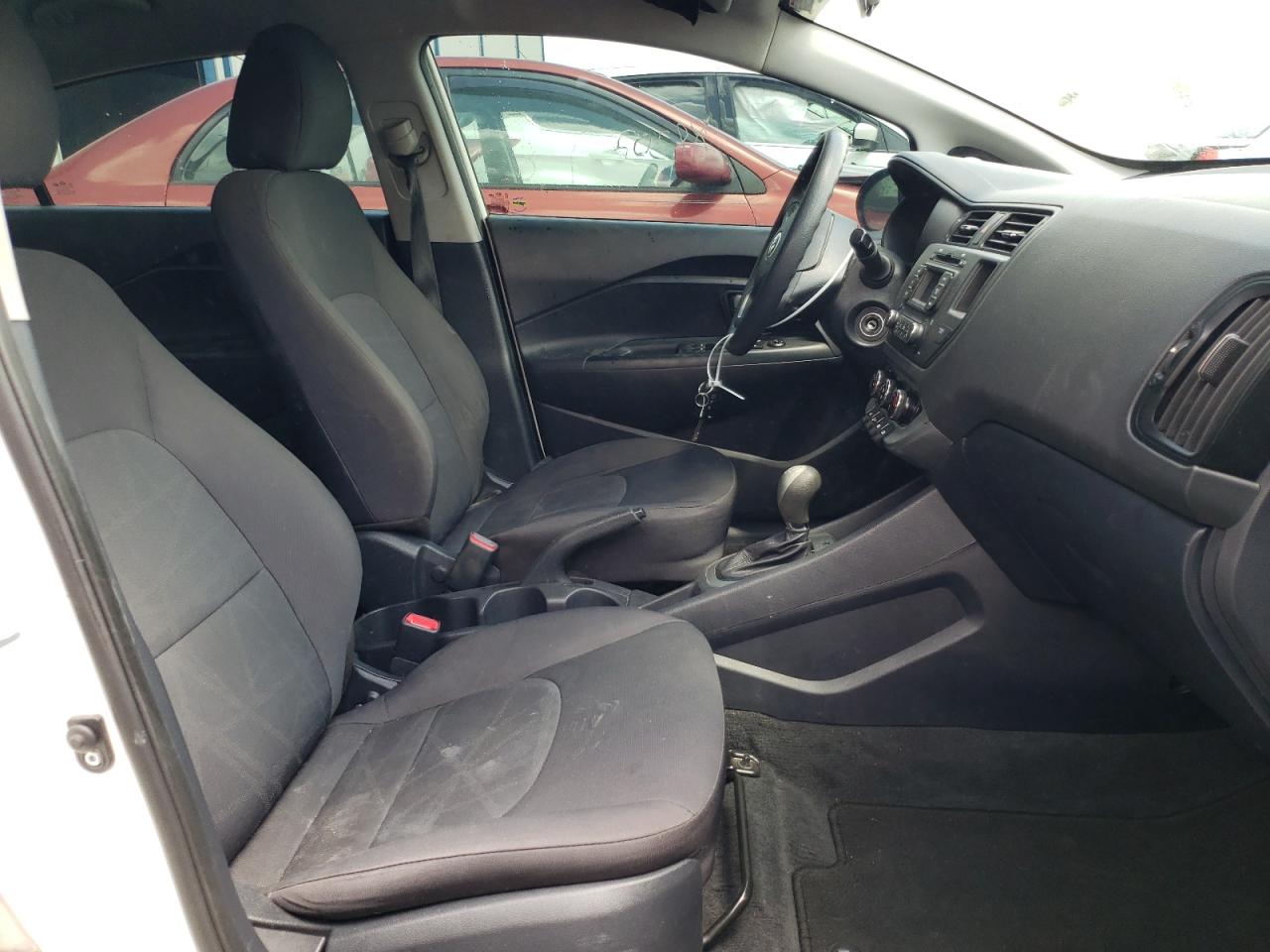 Photo 5 from auction – 2014 KIA RIO LX with VIN KNADM4A31E6396480
