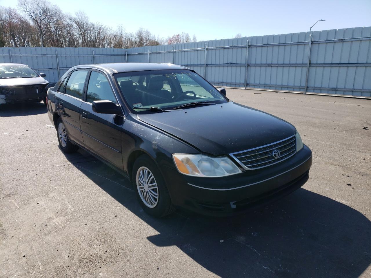 TOYOTA AVALON XL 2003 with VIN 4T1BF28B43U303316 - Photo from auction