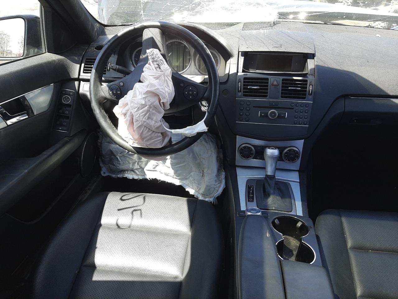 Photo 9 from auction – 2011 MERCEDES-BENZ C 300 with VIN WDDGF5EB6BA458567
