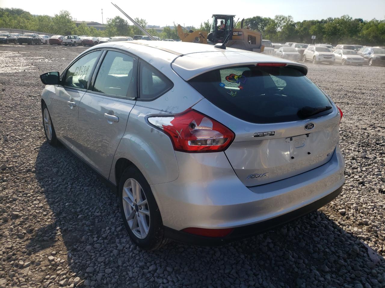 Photo 3 from auction – 2017 FORD FOCUS SE with VIN 1FADP3K21HL231907