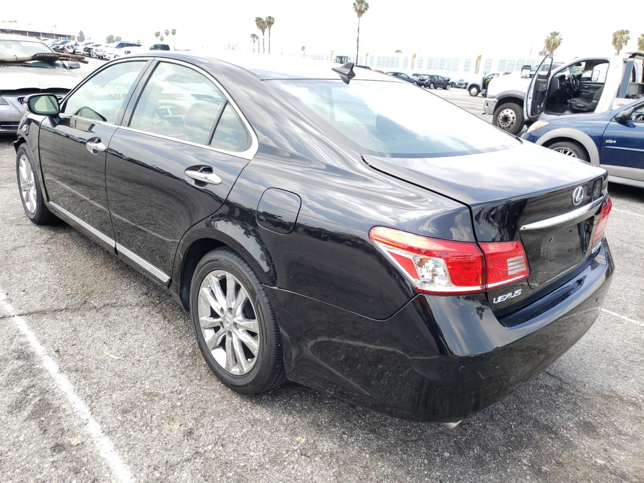 Photo 3 from auction – 2010 LEXUS ES 350 with VIN JTHBK1EG7A2389058