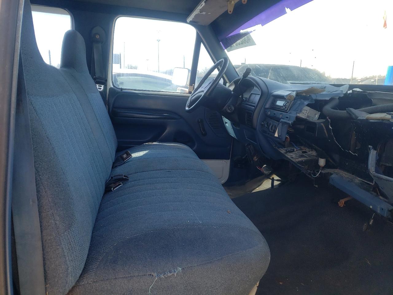 Photo 5 from auction – 1997 FORD F350 with VIN 1FTJW35F2VEA07673