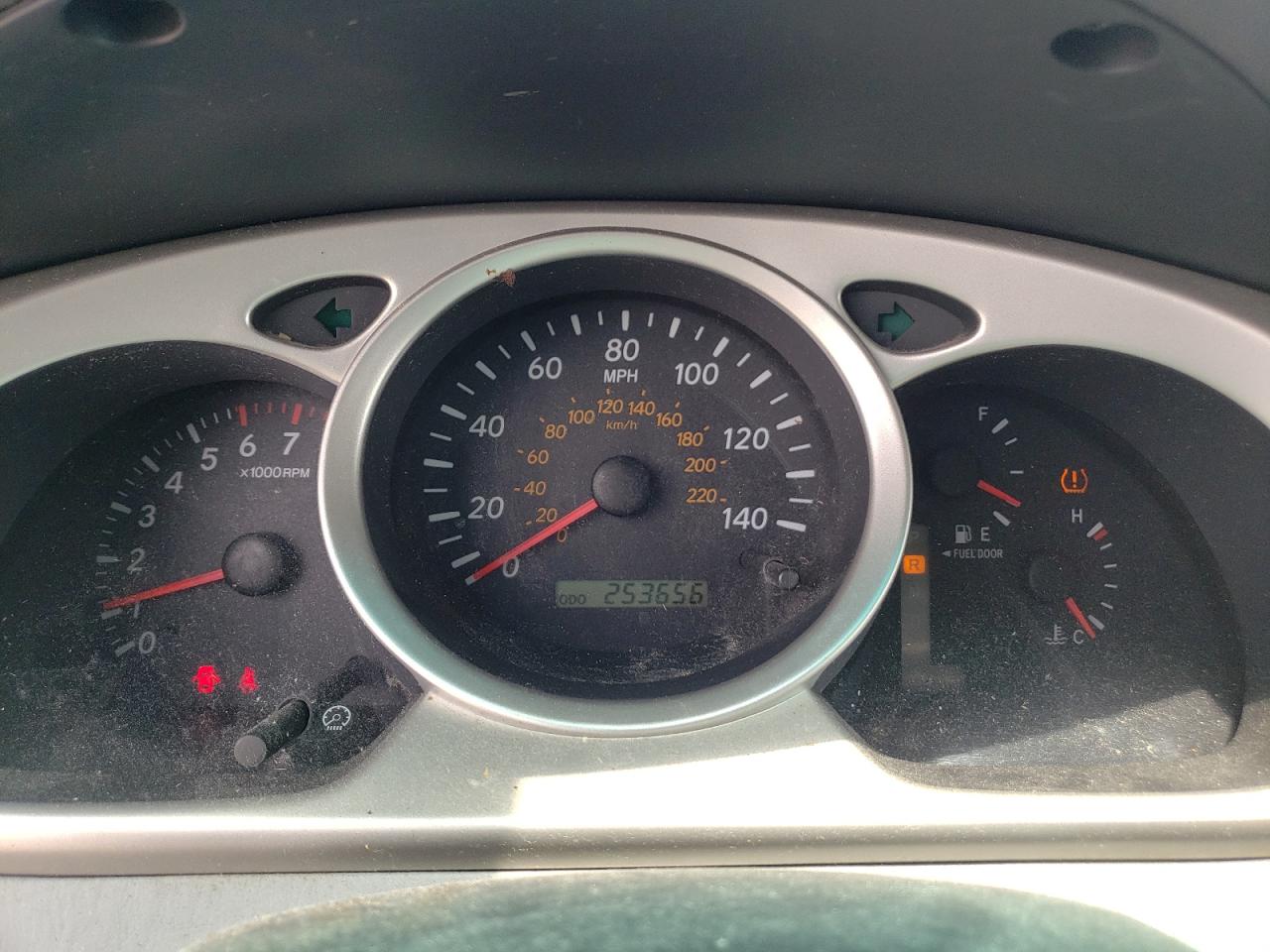 Photo 8 from auction – 2006 TOYOTA HIGHLANDER with VIN JTEGP21A560109524