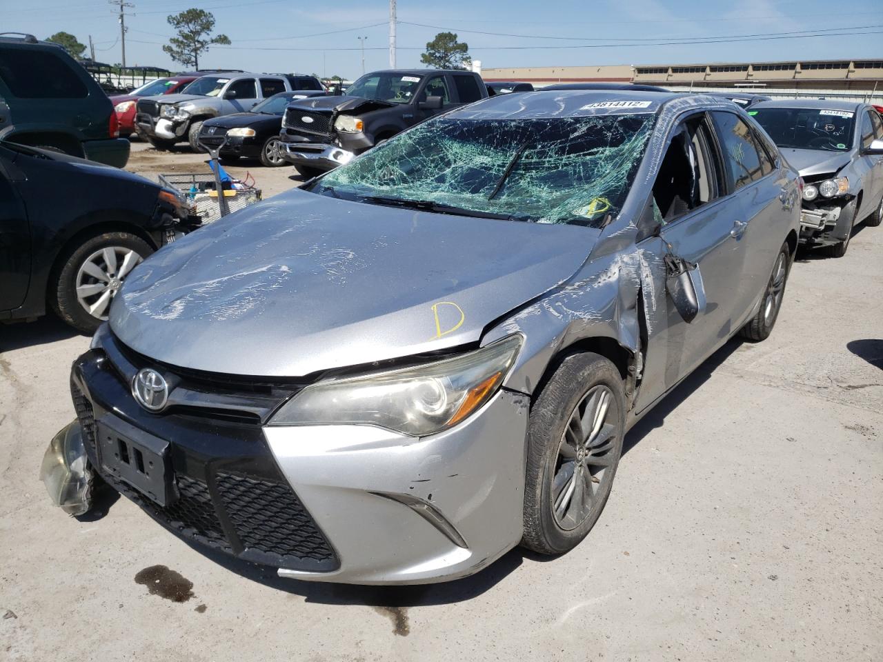 Photo 2 from auction – 2015 TOYOTA CAMRY LE with VIN 4T1BF1FK5FU904929