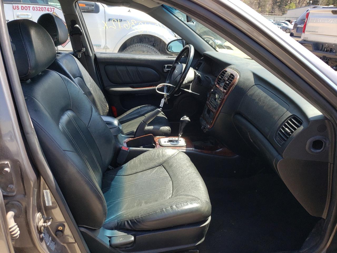 Photo 5 from auction – 2004 HYUNDAI SONATA GLS with VIN KMHWF35H64A951307