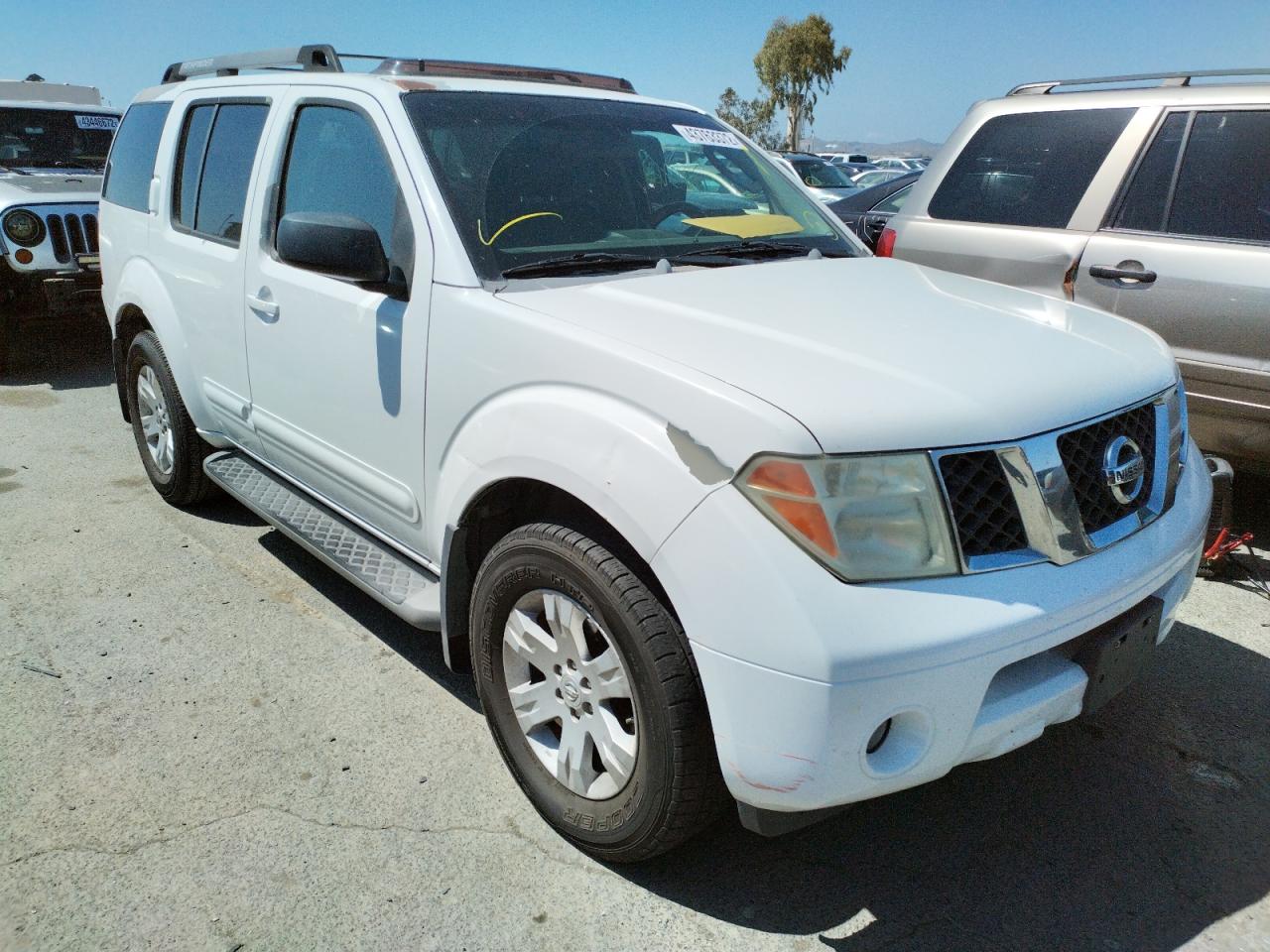 NISSAN PATHFINDER 2005 with VIN 5N1AR18U35C741901 - Photo from auction