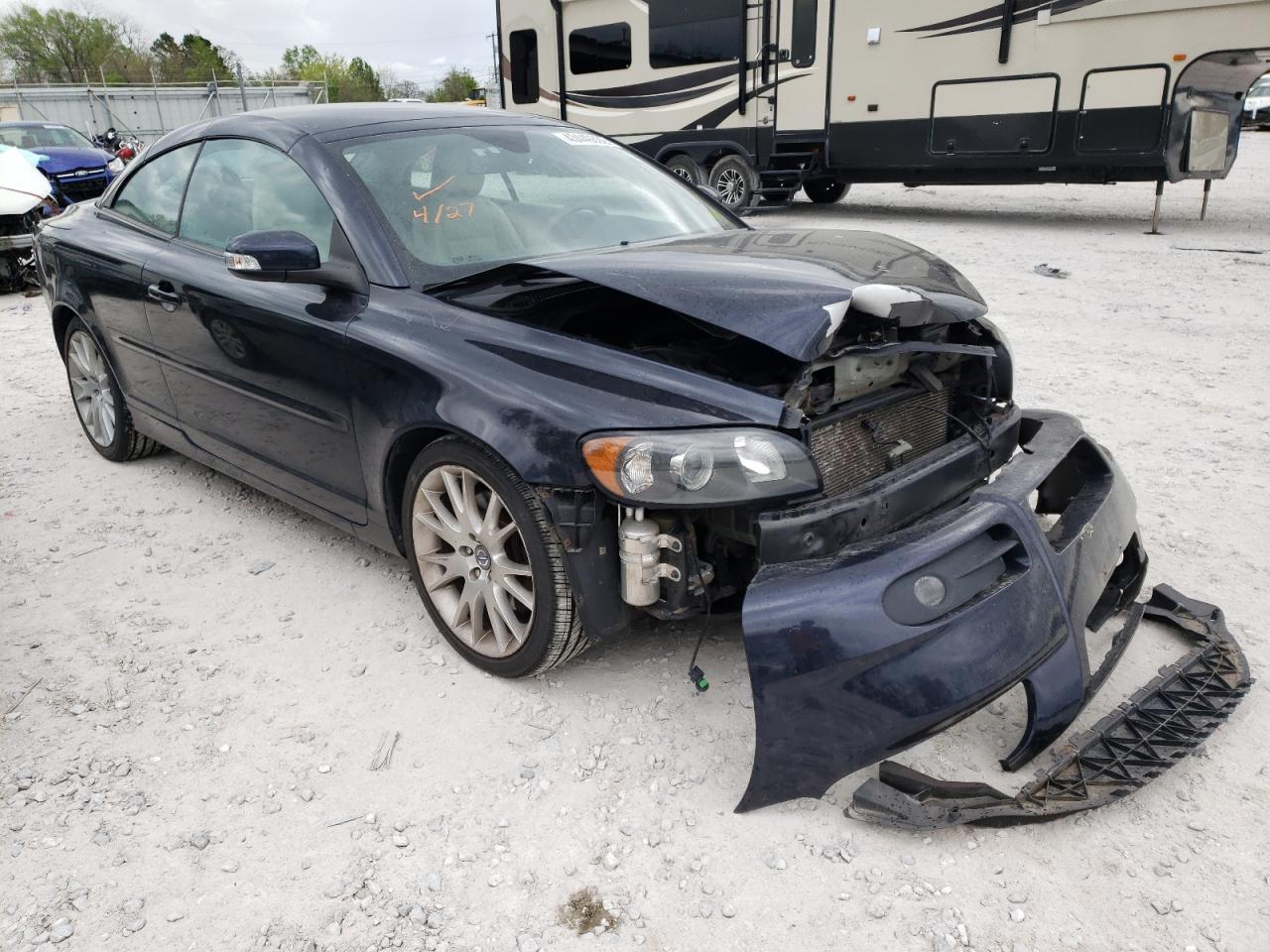 VOLVO C70 T5 2008 with VIN YV1MC67228J052913 - Photo from auction
