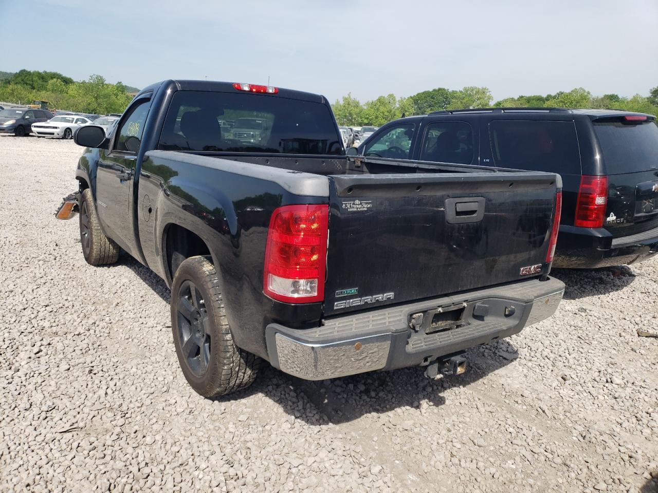 Photo 3 from auction – 2011 GMC SIERRA C15 with VIN 1GTN1TEA0BZ401682