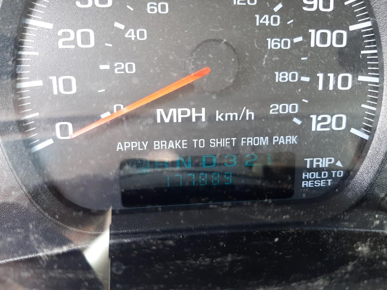 Photo 8 from auction – 2001 CHEVROLET IMPALA with VIN 2G1WF55EX19100617