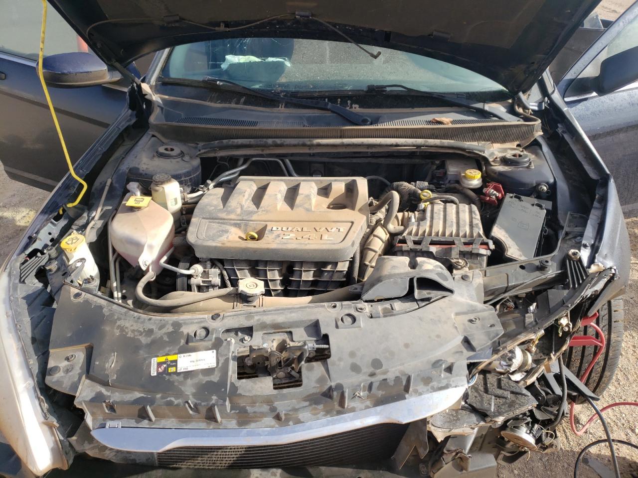 Photo 7 from auction – 2014 CHRYSLER 200 LX with VIN 1C3CCBABXEN124310